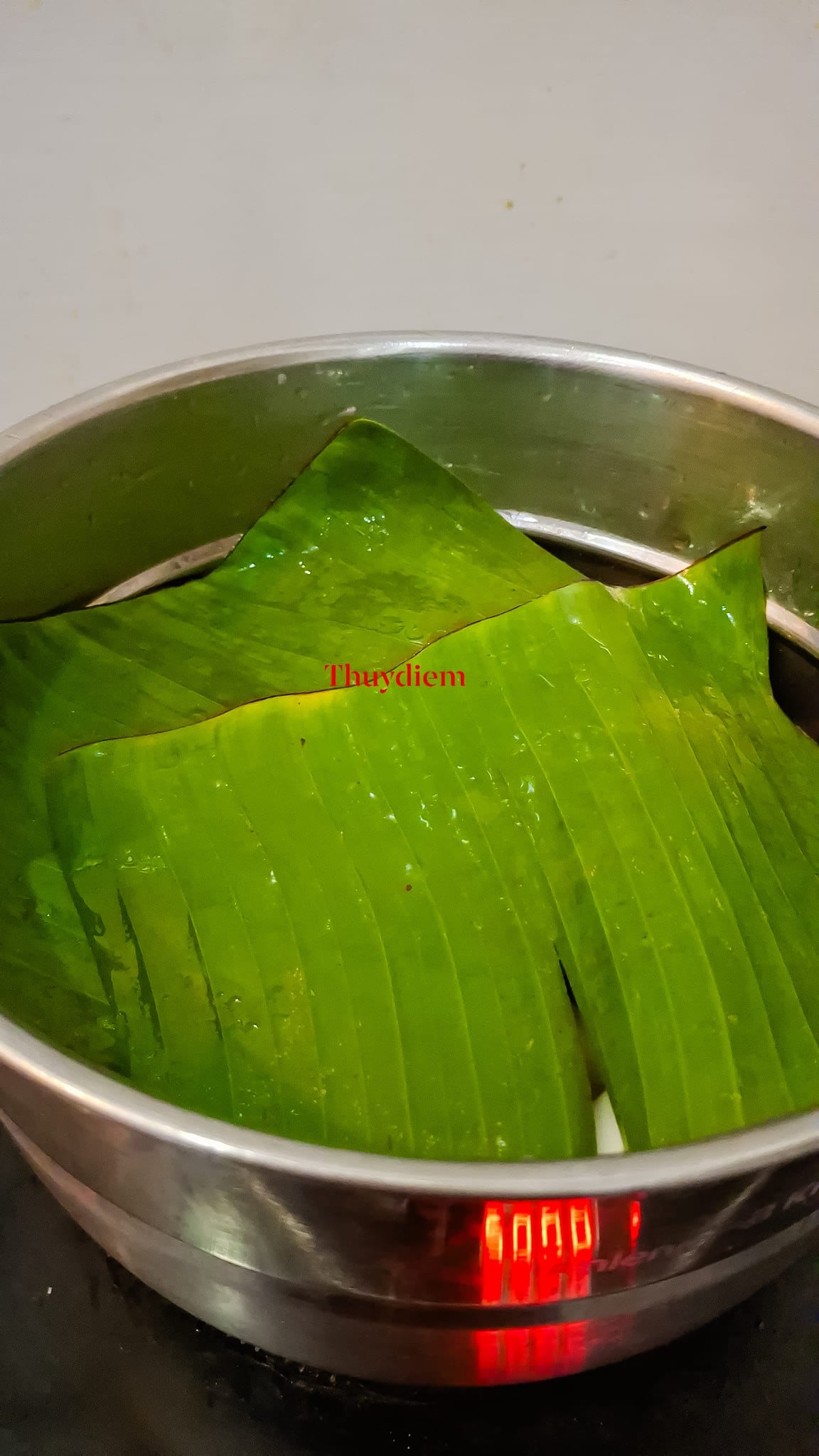 Dùng loại lá này nấu món thịt kho trứng để màu đẹp, nước trong, thơm ngon chuẩn vị ngày Tết - 6