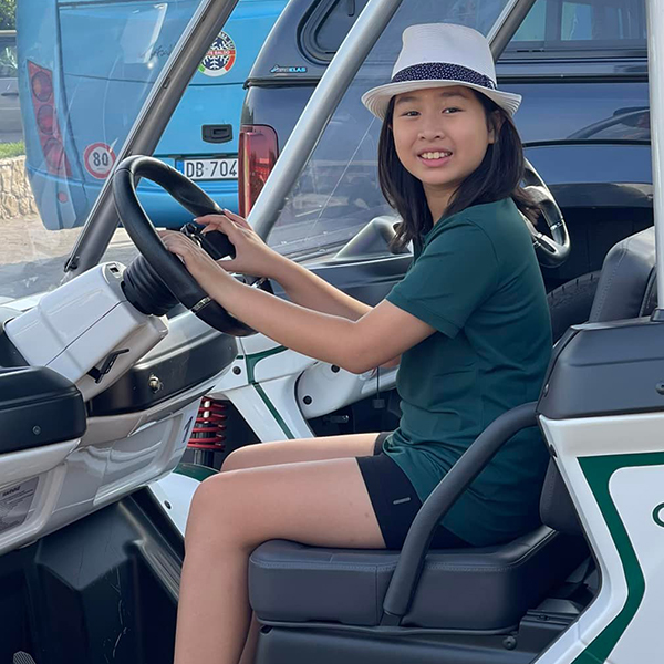 Vừa xuất hiện cùng mẹ, con gái Lưu Hương Giang - Hồ Hoài Anh đã chiếm trọn spolight - 5