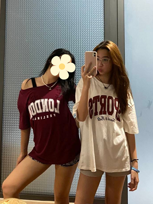 Theo Lưu Hương Giang, Mina giống mẹ nên rất thích thời trang. Thỉnh thoảng Lưu Hương Giang chia sẻ trên trang cá nhân chuyện con gái phối đồ của mẹ như một tín đồ thời trang dù còn nhỏ tuổi. Những hình ảnh Lưu Hương Giang đăng tải ghi lại khoảnh khắc con gái diện những bộ đồ hiệu khiến các đồng nghiệp, khán giả không khỏi bất ngờ.