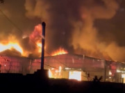 Clip Eva - Cháy xưởng gần chợ đầu mối Sông Hồng