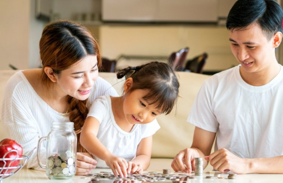 Dạy con có ý thức về tiền bạc. Ảnh minh họa