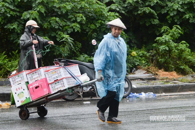 Miền Bắc duy trì sương mù và mưa phùn do không khí lạnh ẩm. Ảnh: Tuấn Anh