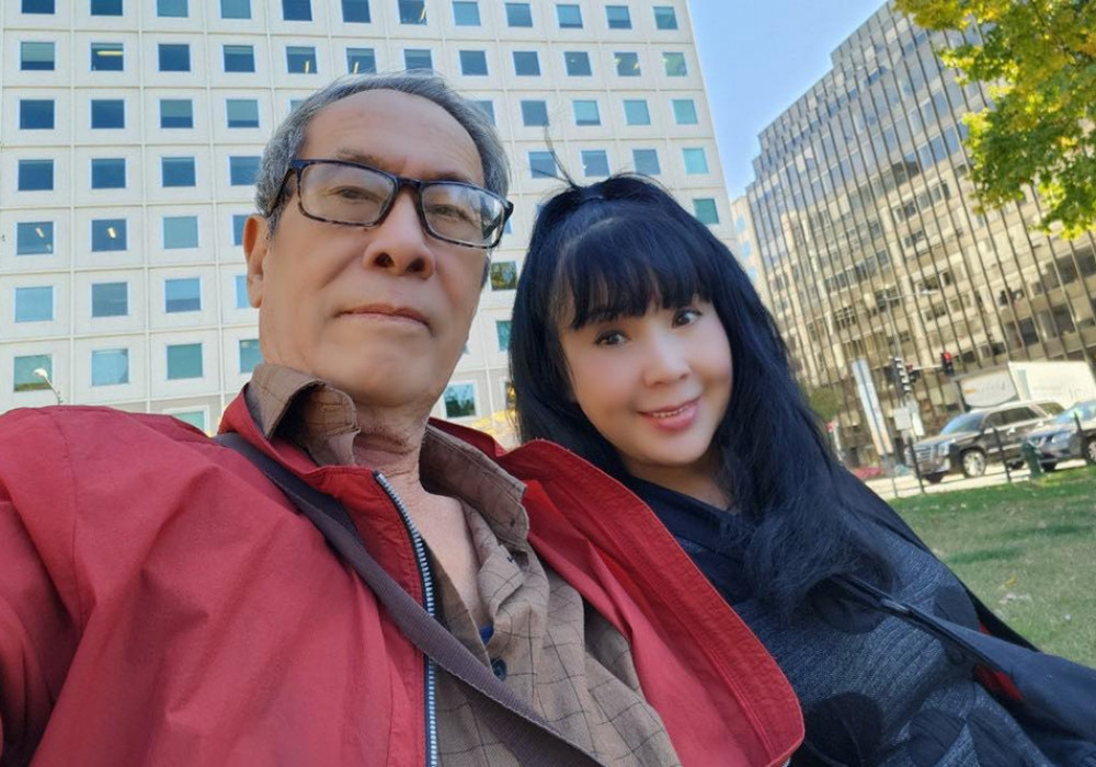 Cả 2 quan niệm đối đãi chân thành, thay vì suy nghĩ giữ lửa hôn nhân. 