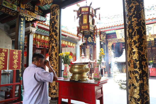 Mỗi dịp Tết đến, nơi đây trở thành điểm sinh hoạt tín ngưỡng quan trọng của cộng đồng người Hoa khu vực Chợ Lớn.