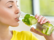 Clip Eva - Vì sao nên uống nước khi thức dậy dịp Tết? 5 lợi ích đơn giản nhưng nhiều người lại quên mất