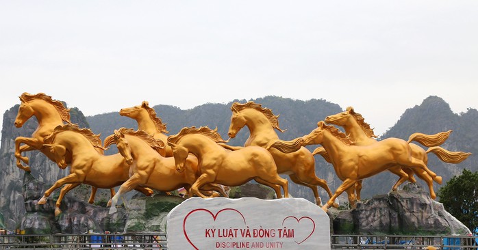 Bình chọn linh vật ngựa Tết Bính Ngọ: Lộ diện amp;#34;Ngũ mãamp;#34; dẫn đầu cuộc đua - 7