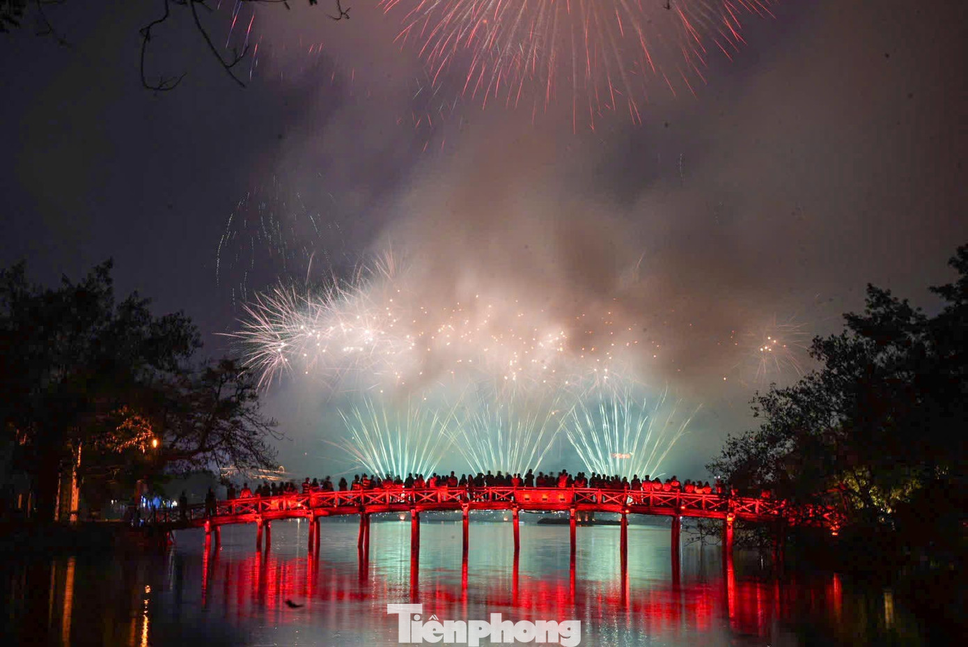 img src/upload/1-2026/images/2026-02-17/1771267053-tp-phao-hoa00012-width1390height929.jpg width660 /