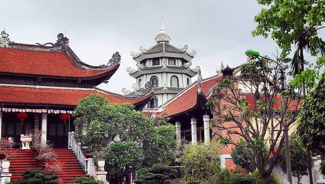 Gợi ý 16 địa điểm đi lễ chùa đầu năm ở Hà Nội “cầu bình an, cầu may, cầu duyên” 33 Gợi ý 16 địa điểm đi lễ chùa đầu năm ở Hà Nội “cầu bình an, cầu may, cầu duyên” - 15