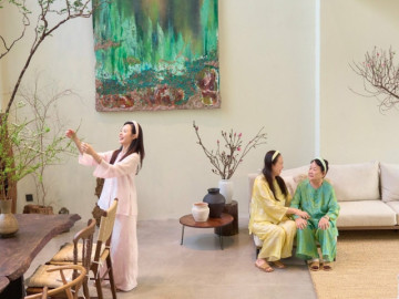 Biệt thự ngập hoa đón Tết của Midu