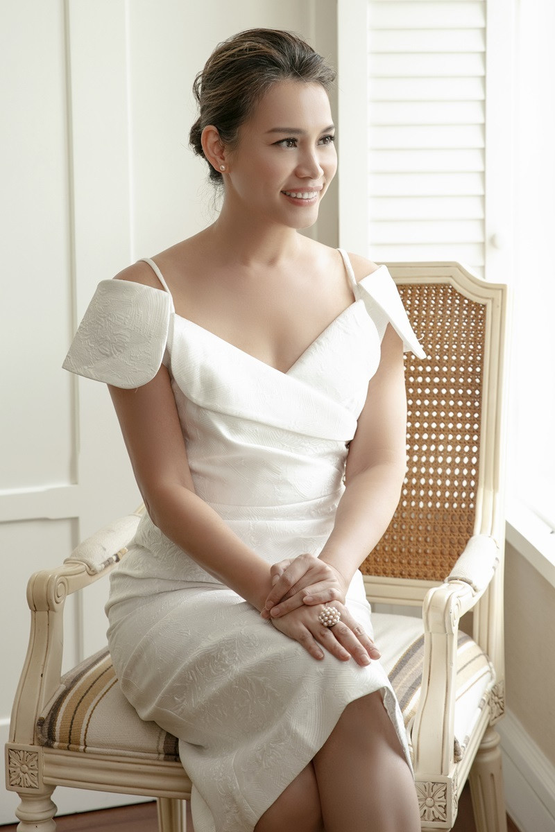 Hoa hậu Ngọc Khánh sinh năm 1978 đăng quang Hoa hậu Việt Nam 1998. Cô thể hiện rõ cá tính của tuổi Mậu Ngọ qua sự đa tài, từ vai trò hoa hậu, người mẫu đến MC và biên tập viên truyền hình nổi tiếng. Sau khi sang Mỹ định cư, cô chọn cuộc sống giản dị bên trang trại nho, thỉnh thoảng xuất hiện trong các sự kiện thời trang.