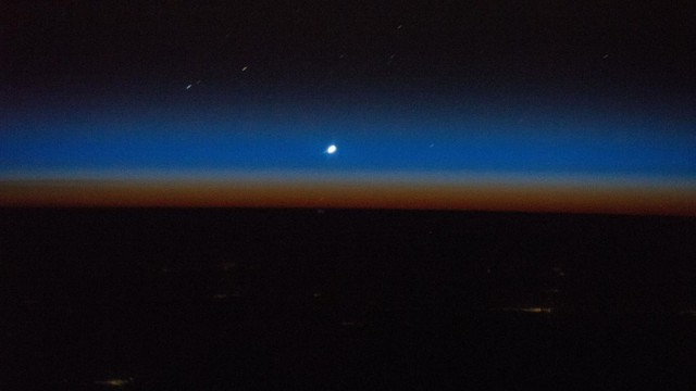 Sao Thủy đạt ly giác cực đại là hiện tượng thiên văn được yêu thích, săn tìm.