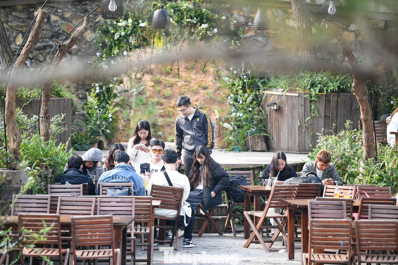 img src/upload/1-2026/images/2026-02-19/1771477580-tp-ca-phe-nui00014-width1390height927.jpg width660 /