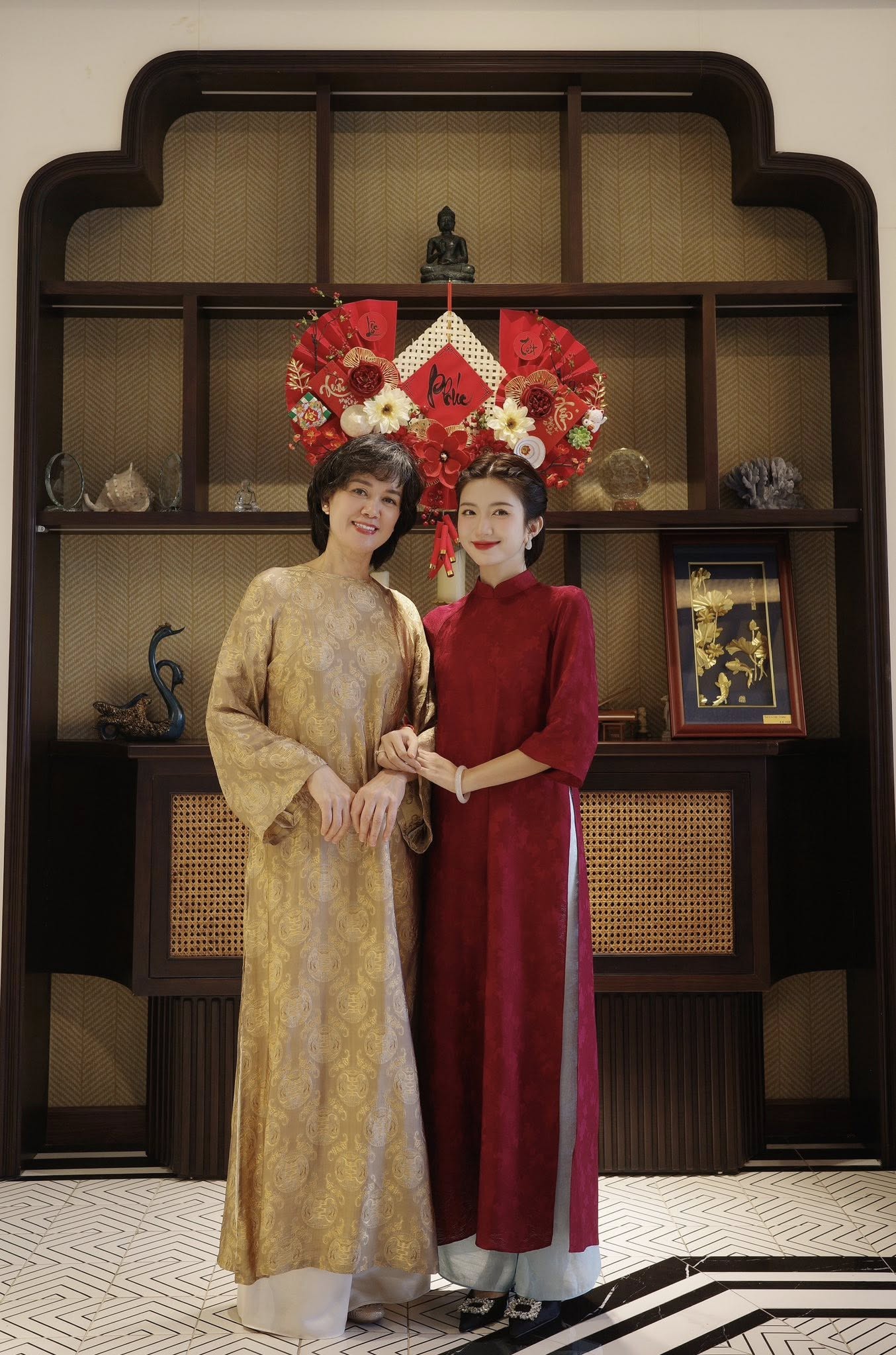 Diễn viên Ngọc Huyền khoe ảnh gia đình, gây chú ý nhất là mẹ chồng - em gái Chí Trung, giảng viên piano - 4