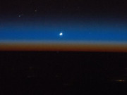 Lifestyle - Hướng dẫn cách "săn" sao Thủy sáng nhất trên bầu trời hoàng hôn chiều mùng 3 Tết