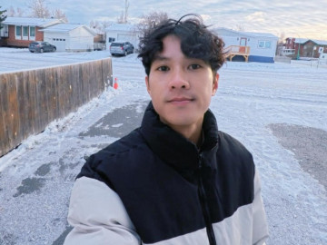 Chàng trai nợ học phí 6 học kỳ, "vỡ òa" vì câu nói của thầy ngày trở lại trường