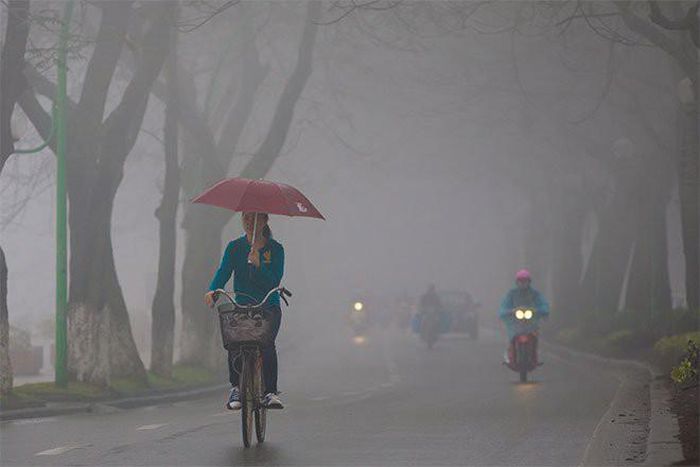 Miền Bắc sáng sớm trời rét kèm sương mù, về trưa chiều hửng nắng.