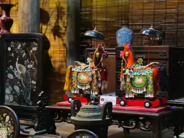 Không gian Tết trong gia đình khá giả Bắc Bộ xưa