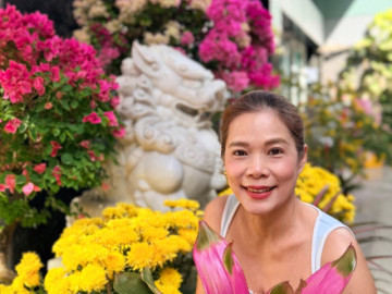 Hoa xuân khoe sắc ở biệt thự 1.000 m2 của Mỹ Lệ