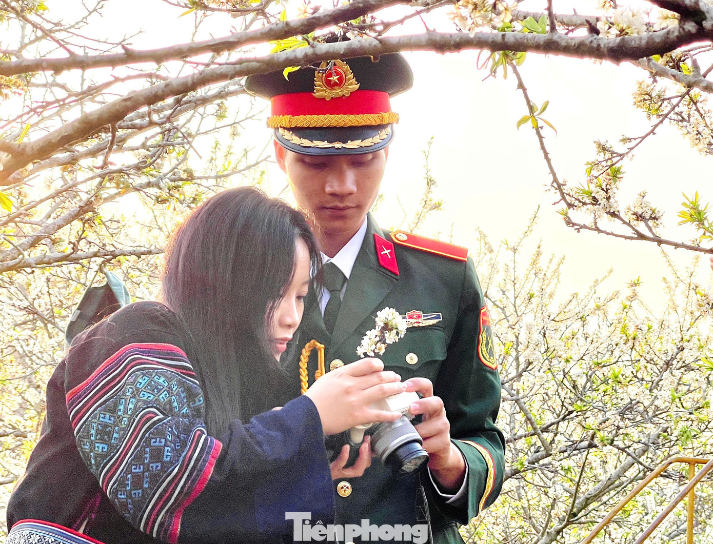 Kiếm bộn tiền nhờ dịch vụ sống ảo ăn theo mùa hoa Mộc Châu 38 Kiếm bộn tiền nhờ dịch vụ amp;#34;sống ảoamp;#34; ăn theo mùa hoa Mộc Châu - 18