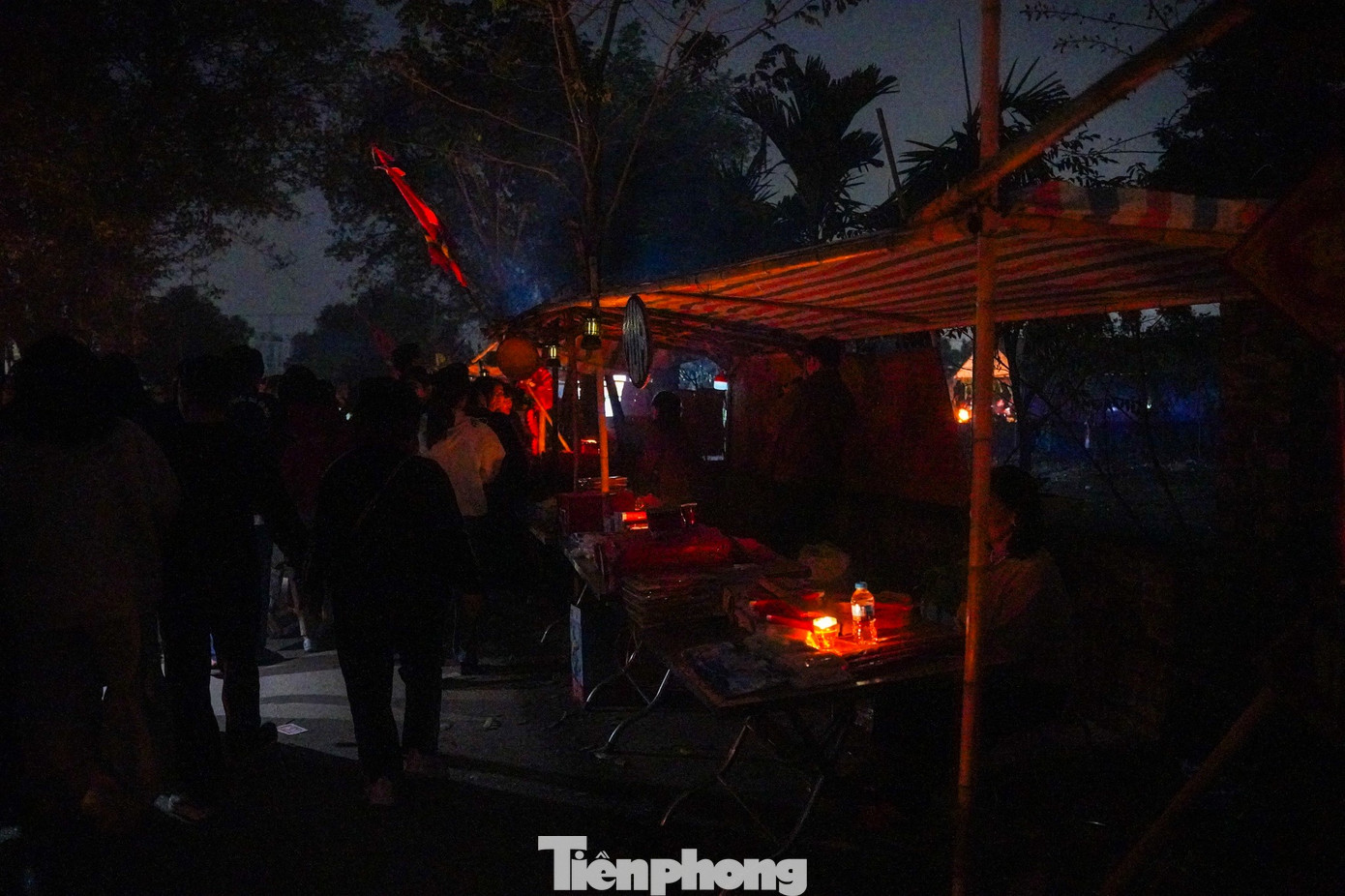 Huyền bí phiên chợ âm dương chỉ họp một lần lúc nửa đêm 26 img src/upload/1-2026/images/2026-02-21/1771650213-tp-baotienphong-948-width1390height926.jpg width660 /