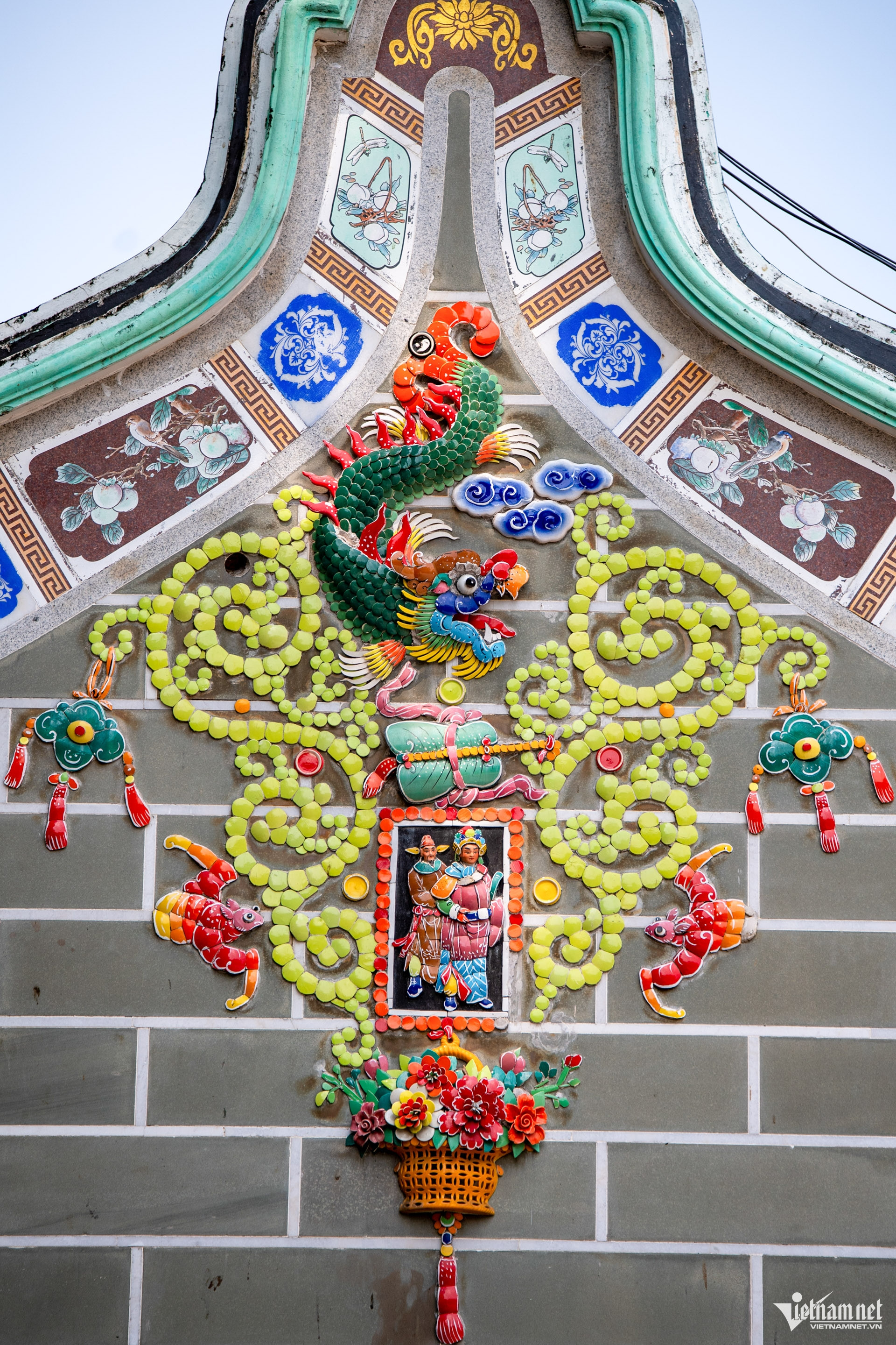 Chùa ở TPHCM có tượng ngựa Xích Thố cao hơn 2m, nhiều người đến cầu may 34 Chùa ở TPHCM có tượng ngựa Xích Thố cao hơn 2m, nhiều người đến cầu may - 14