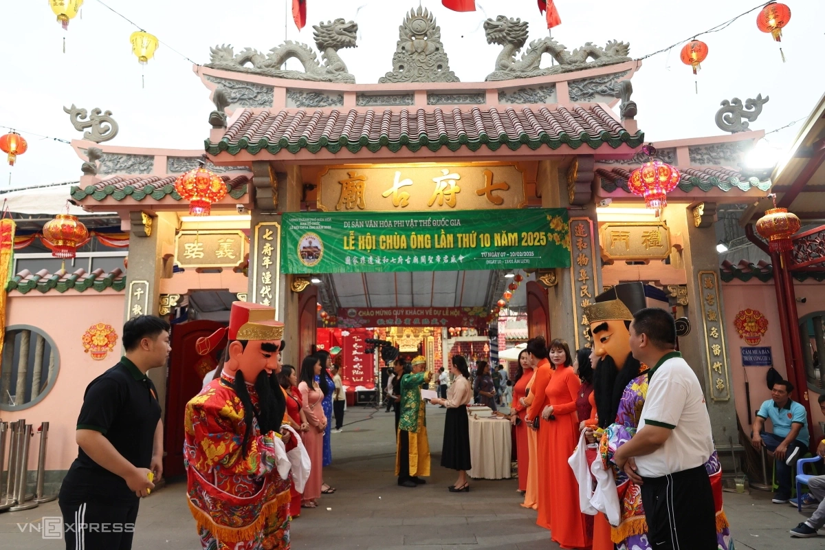 10 lễ hội từ Bắc vào Nam dịp tháng Giêng - 8