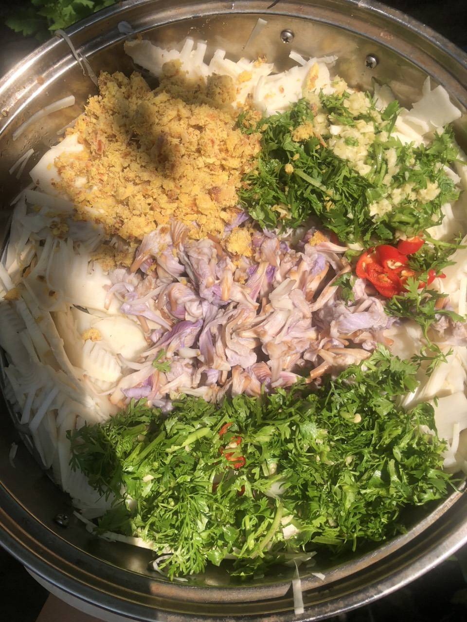 Đặc sản giải ngán đầu năm ở Tây Bắc, khách Hà Nội vượt trăm km đến thưởng thức - 4