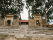 Lifestyle - Ngôi đền thiêng cách Hà Nội 40km, nơi phát tích bài thơ "Thần" nổi tiếng