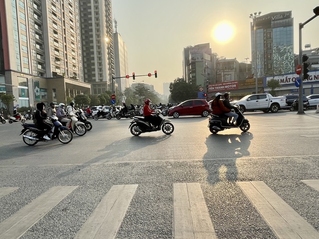 Theo dự báo thời tiết, Hà Nội và khu vực miền Bắc trời hửng nắng ấm. Ảnh: T.H
