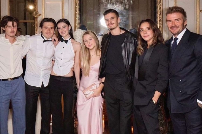 Vợ chồng David Beckham cùng các con khi mâu thuẫn chưa lên đến đỉnh điểm.