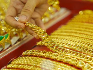 Chốt giá vàng hôm nay ngày 5/3 đảo chiều tăng mạnh