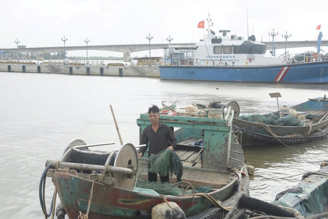 Anh Võ Văn Dũng, người nhiều năm tham gia cứu người gặp nạn ở biển Cửa Việt.