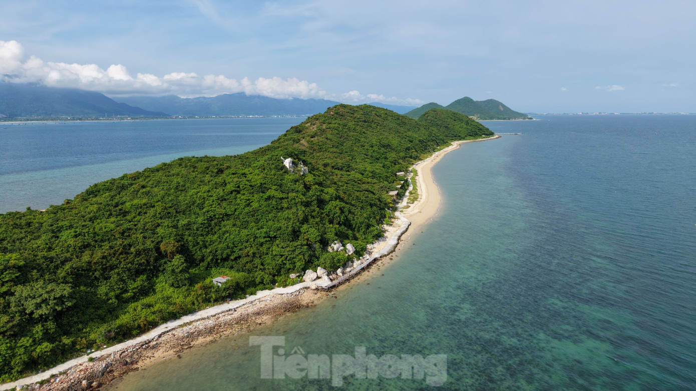 Tận Thấy Con Đường Giữa Biển Amp;#34;Độc Nhất Vô Nhịamp;#34; Ở Việt Nam - 7