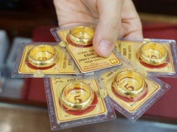 Chốt giá vàng hôm nay ngày 6/3 đồng loạt giảm rất mạnh