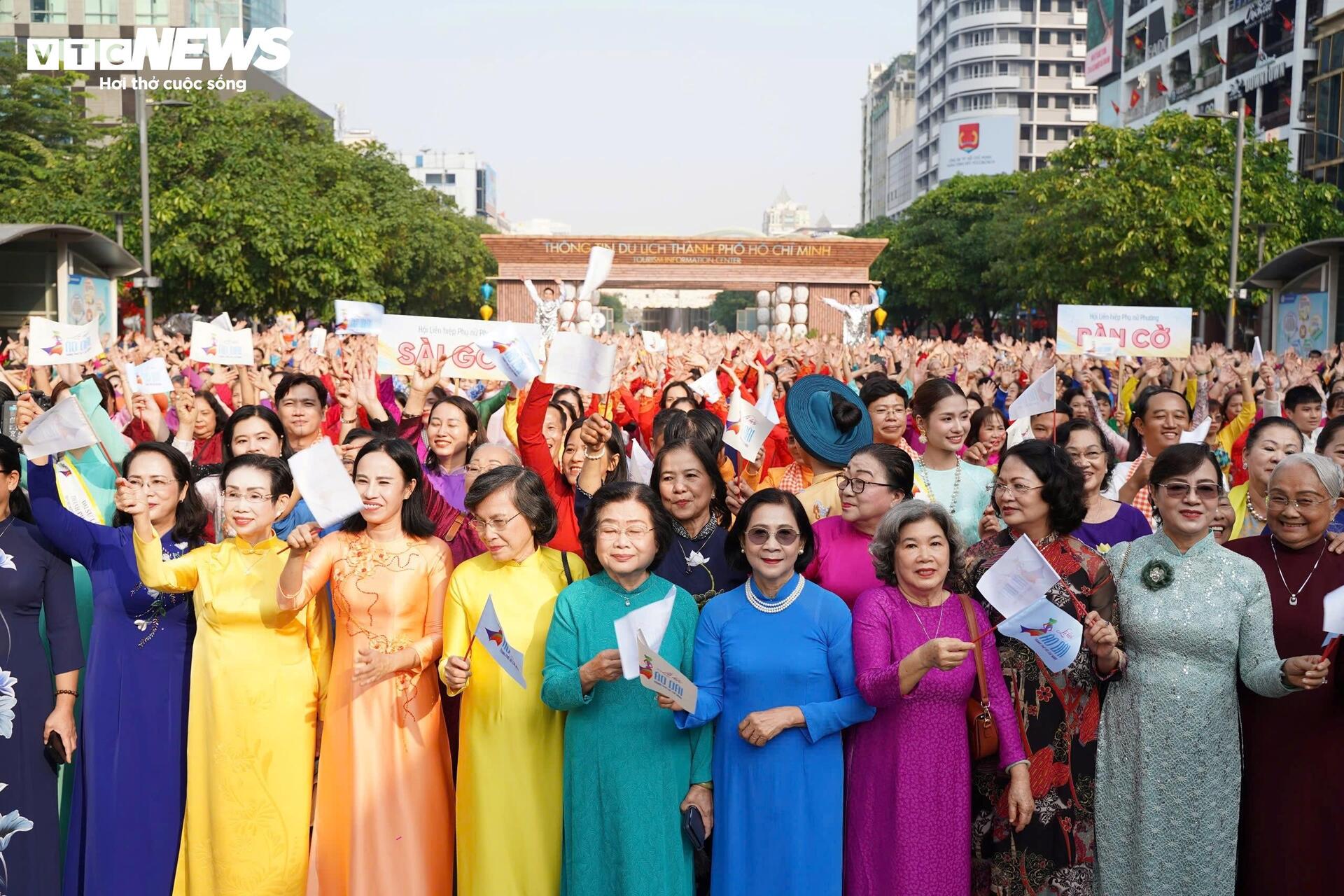 Hoạt động nằm trong chuỗi sự kiện của Lễ hội Áo dài TP.HCM 2026, đồng thời chào mừng kỷ niệm 1986 năm Khởi nghĩa Hai Bà Trưng và 116 năm Ngày Quốc tế Phụ nữ 8/3.