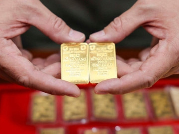 Chốt giá vàng hôm nay ngày 8/3 giảm rất mạnh "mừng" Quốc tế Phụ nữ