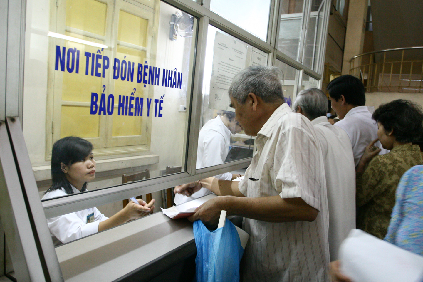 Điểm mới của luật bảo hiểm xã hội về lương hưu người dân cần biết | SKĐS