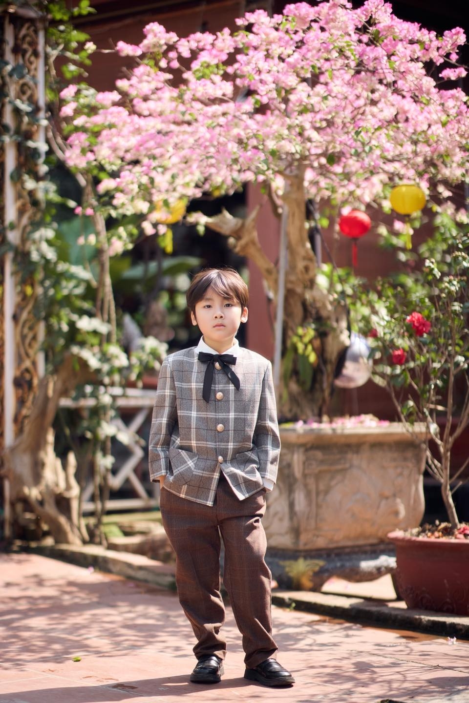 Bé Bo - con trai 6 tuổi hút fan của Hòa Minzy - 6