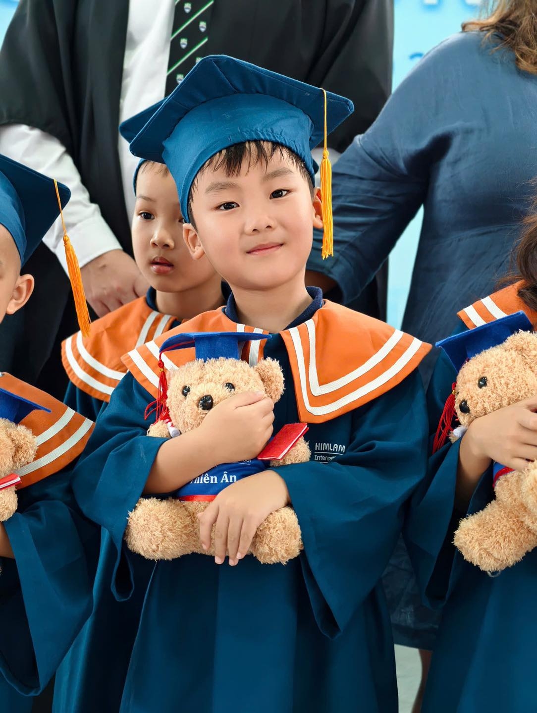 Bé Bo - con trai 6 tuổi hút fan của Hòa Minzy - 7