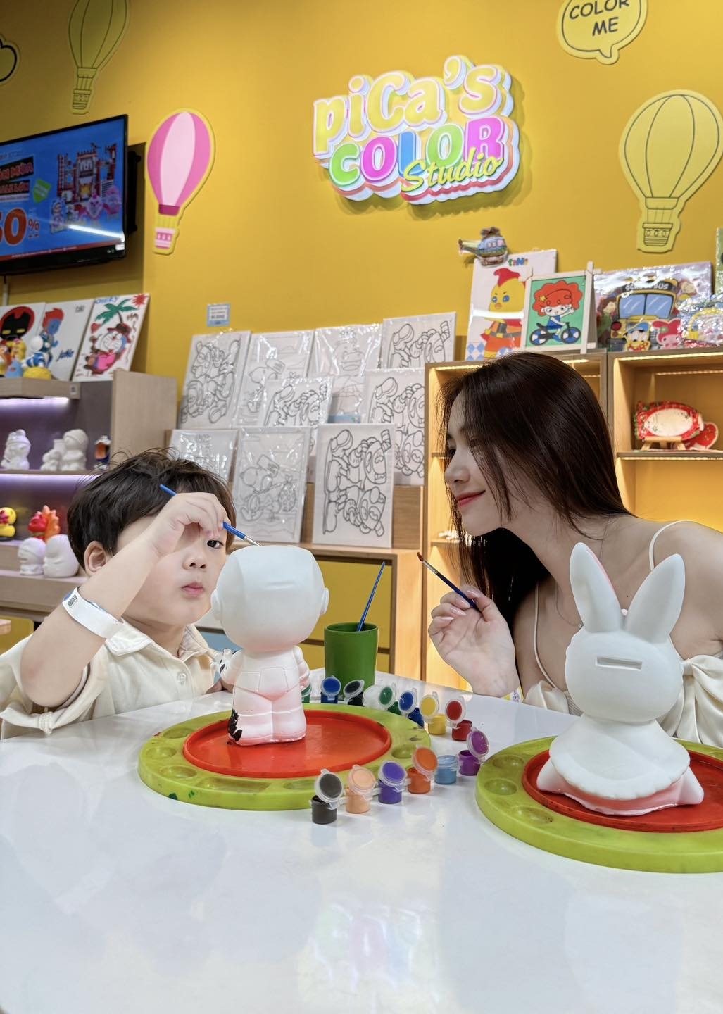 Bé Bo - con trai 6 tuổi hút fan của Hòa Minzy - 10