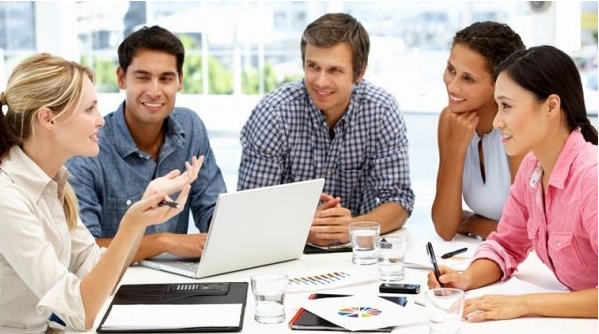 Bạn sẽ trưởng thành nhanh hơn khi dám thay đổi môi trường sống và làm việc, vượt qua cái cũ đang kìm hãm mình. Ảnh minh họa