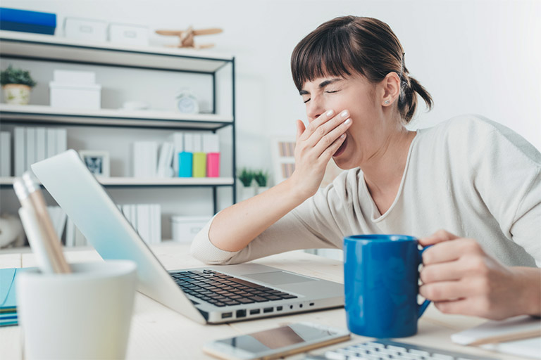 Mất ngủ, thiếu ngủ kéo dài ảnh hưởng trực tiếp đến hoạt động của não bộ.