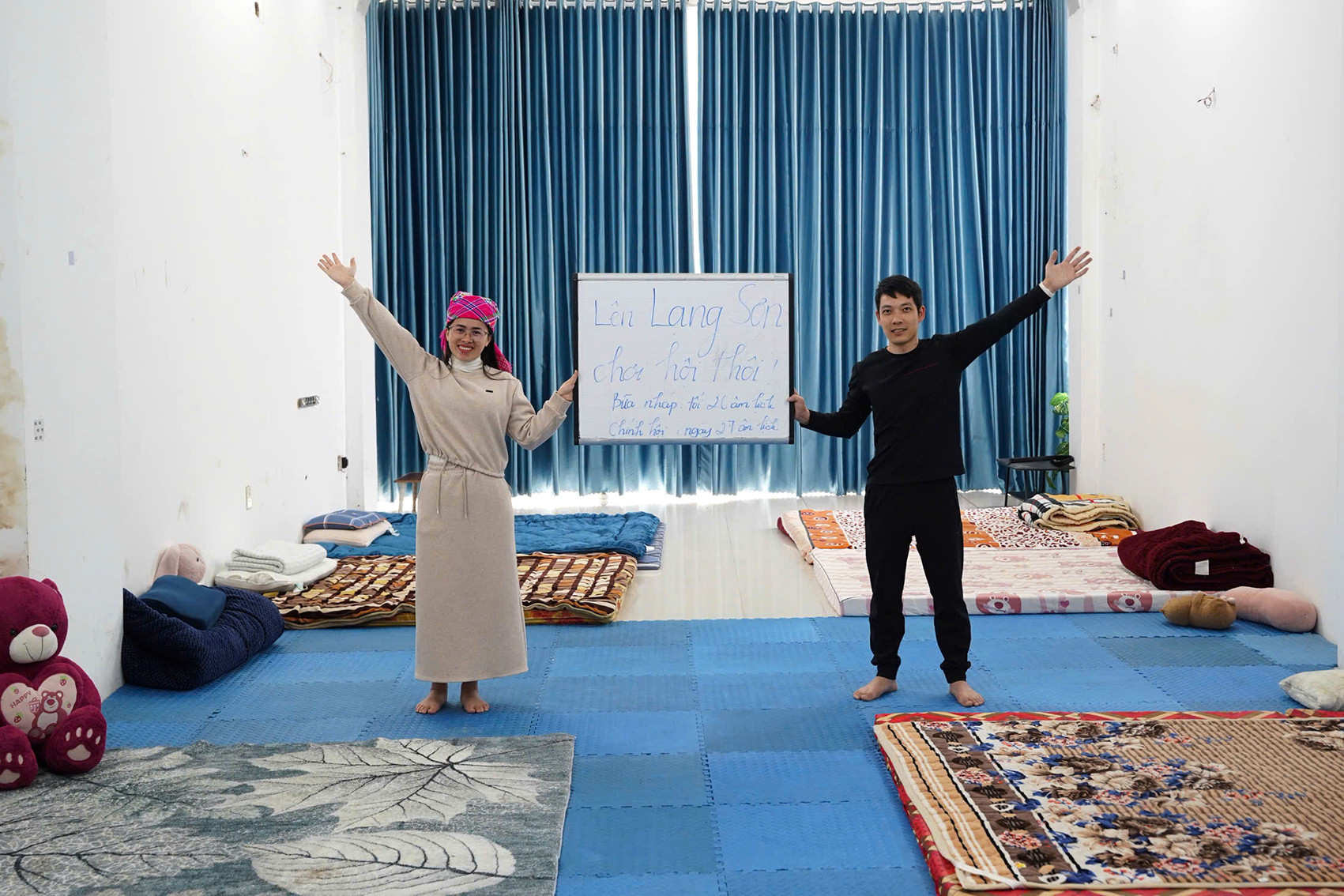 Chị Thơ cùng người thân đã dọn dẹp nhà để sẵn sàng đón khách tới ở miễn phí. Ảnh NVCC