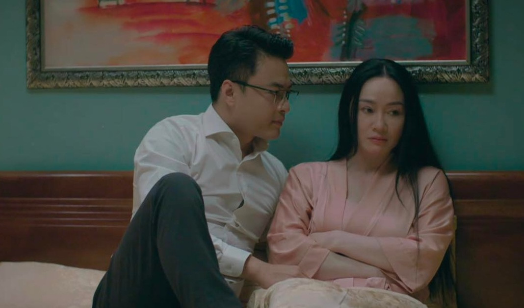 Quách Thu Phương đóng cặp với Hồng Đăng trong Đồng hồ đếm ngược. 