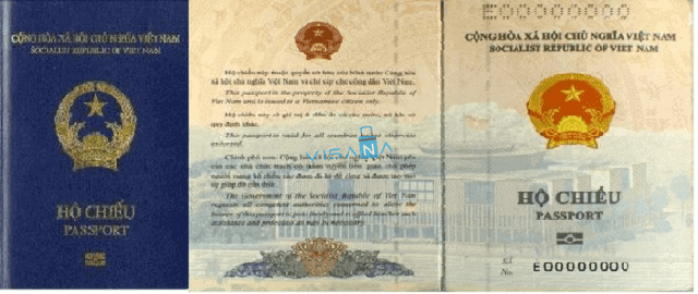 Hộ chiếu gắn chip điện tử chứa đầy đủ thông tin cá nhân. Ảnh: Visana