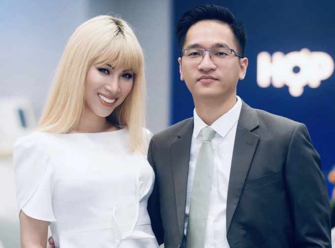 Lộ Lộ và chồng Việt kiều.