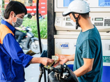 Tin tức - Giá xăng dầu trong nước tiếp tục giữ nguyên theo giá bán ngày 12/3