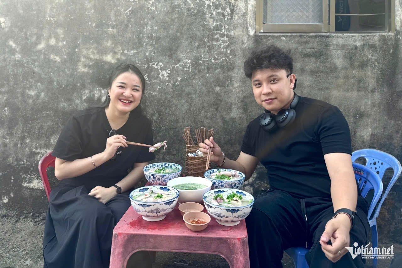 Chủ quán bún tên lạ ở Phú Quốc tiết lộ bí quyết amp;#34;chan nước sôiamp;#34; vẫn ngon - 5