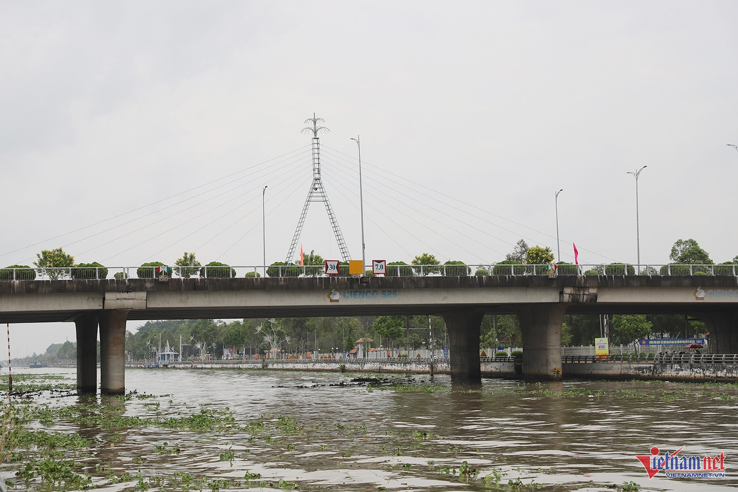 Những cây cầu mang tên độc lạ ở miền Tây, có cái khiến người nghe amp;#34;đỏ mặtamp;#34; - 2