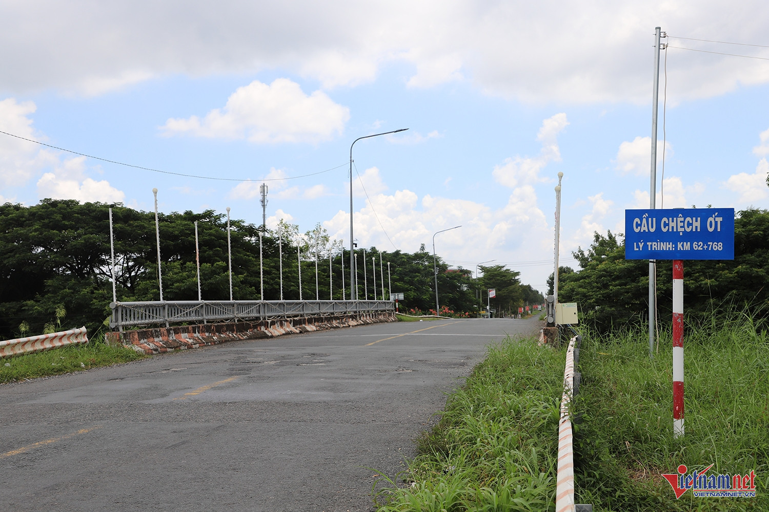 Cầu Chệch Ớt trên tuyến đường Xuyên Á